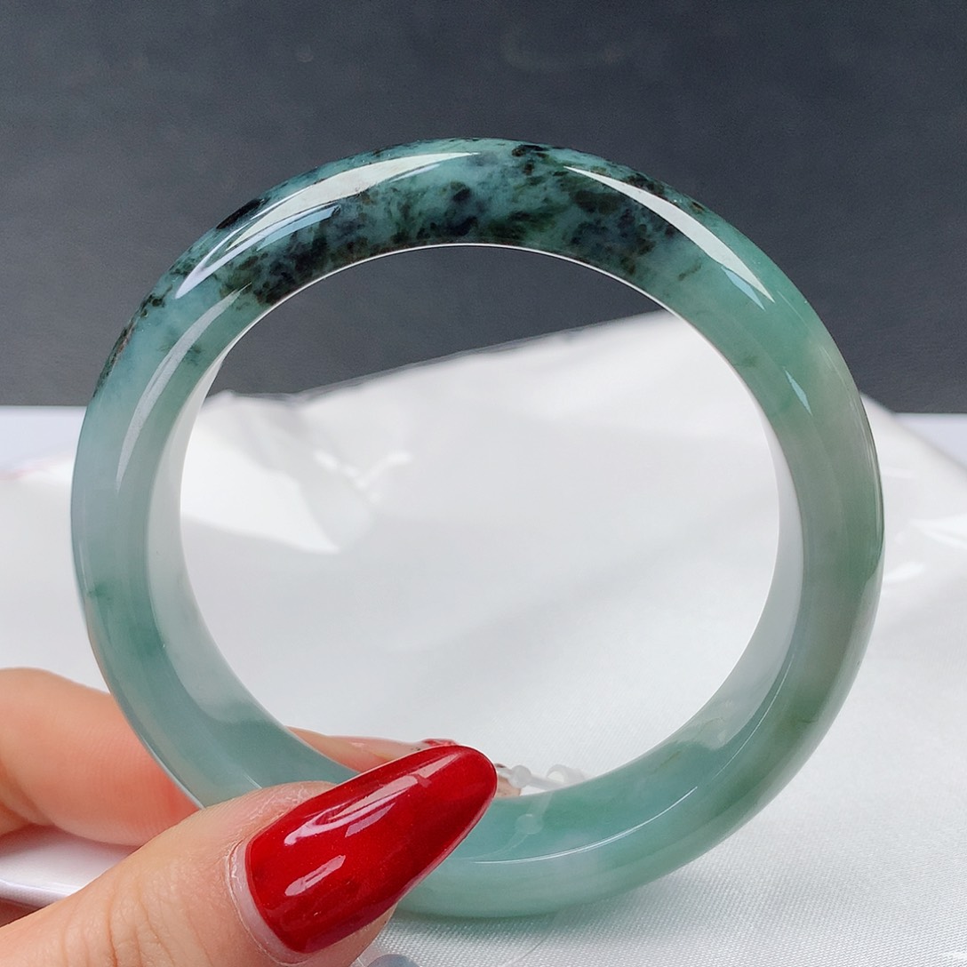 翡翠手镯未镶嵌39正56.6