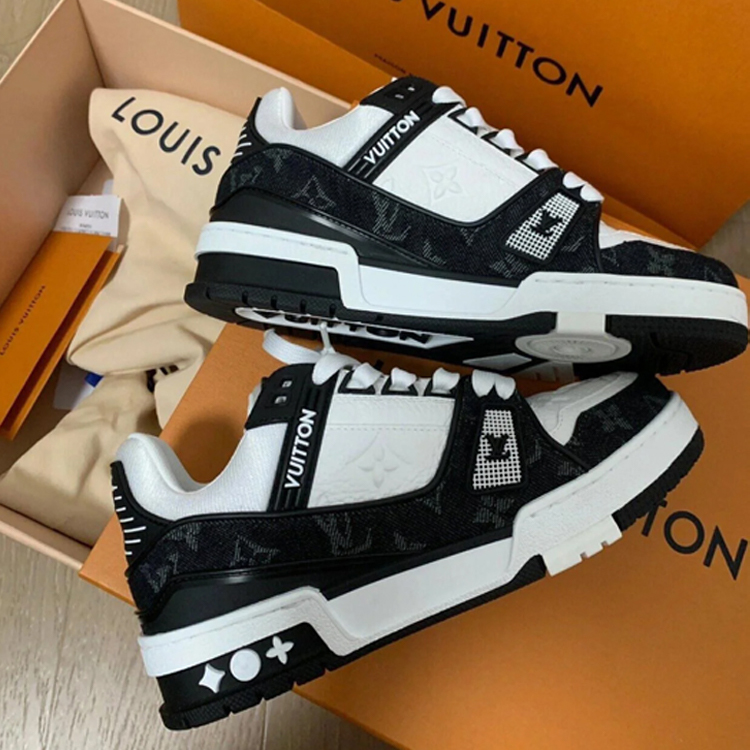 99新 LouisVuitton/路易威登 99新 熊猫 压纹印花百搭休闲低帮