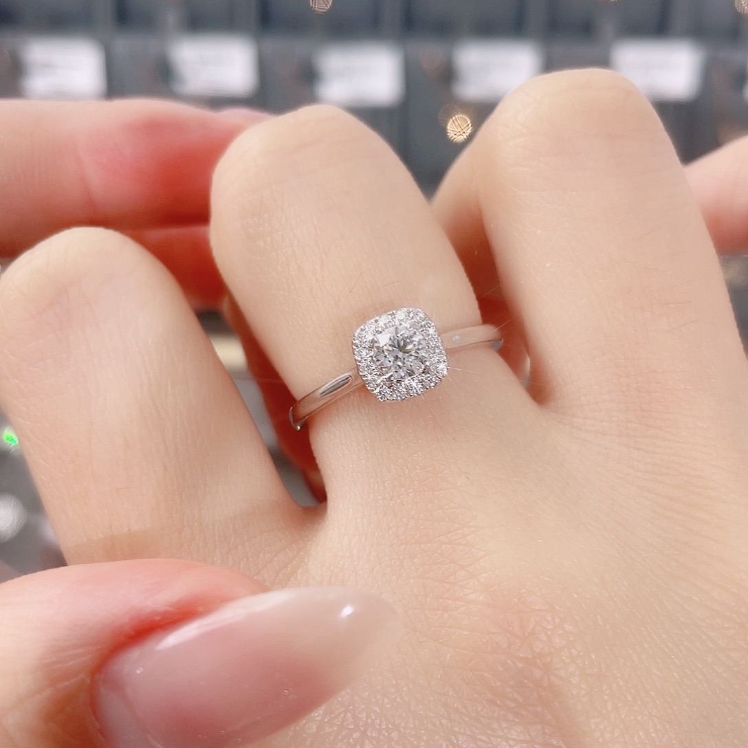 天然钻石戒指/指环18K金镶嵌DS24120217