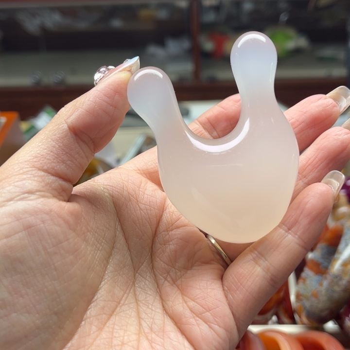 石英质玉颈饰未镶嵌