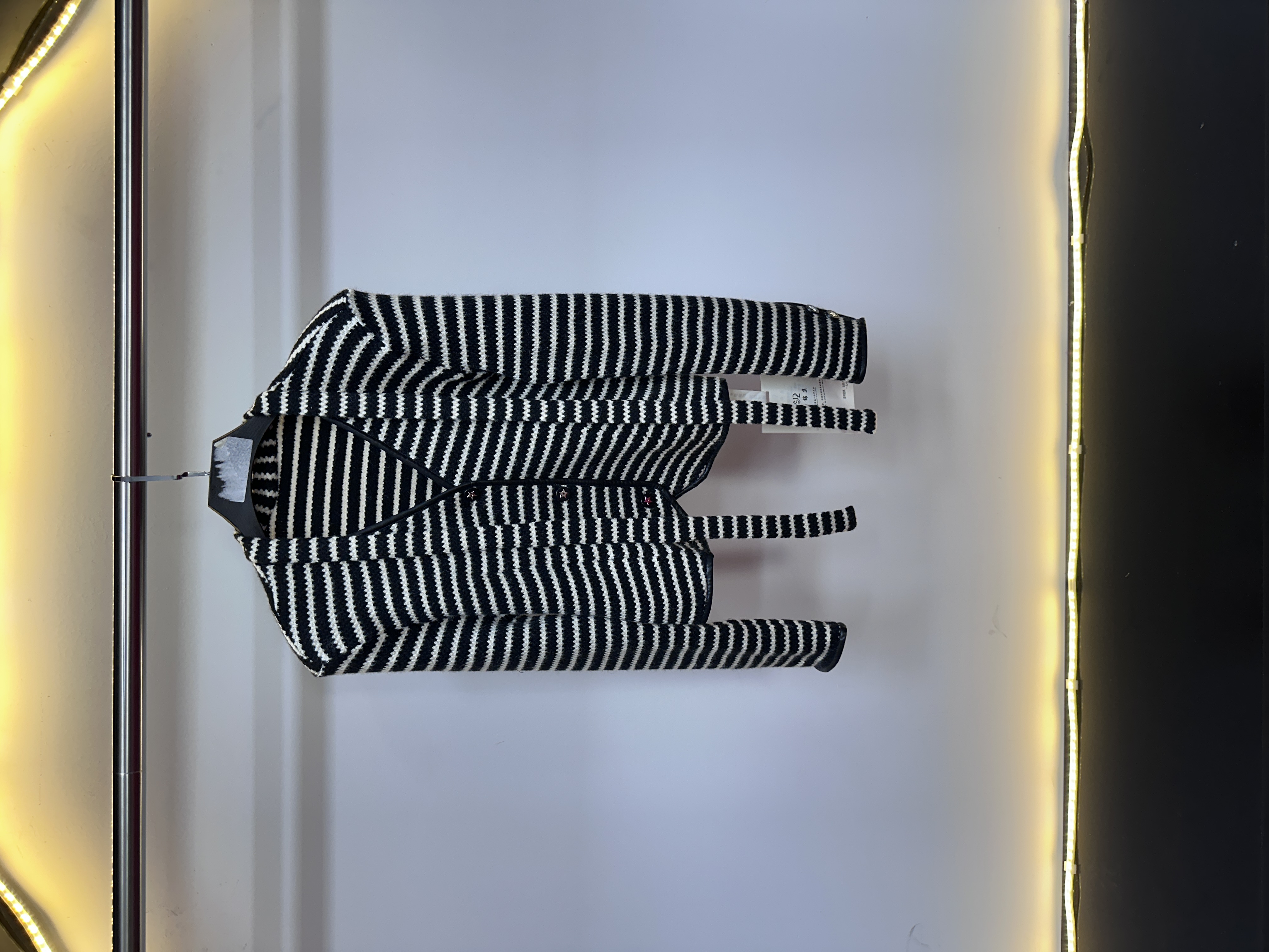 25新款秋季撞色时尚休闲百搭针织短外套WYA2410149