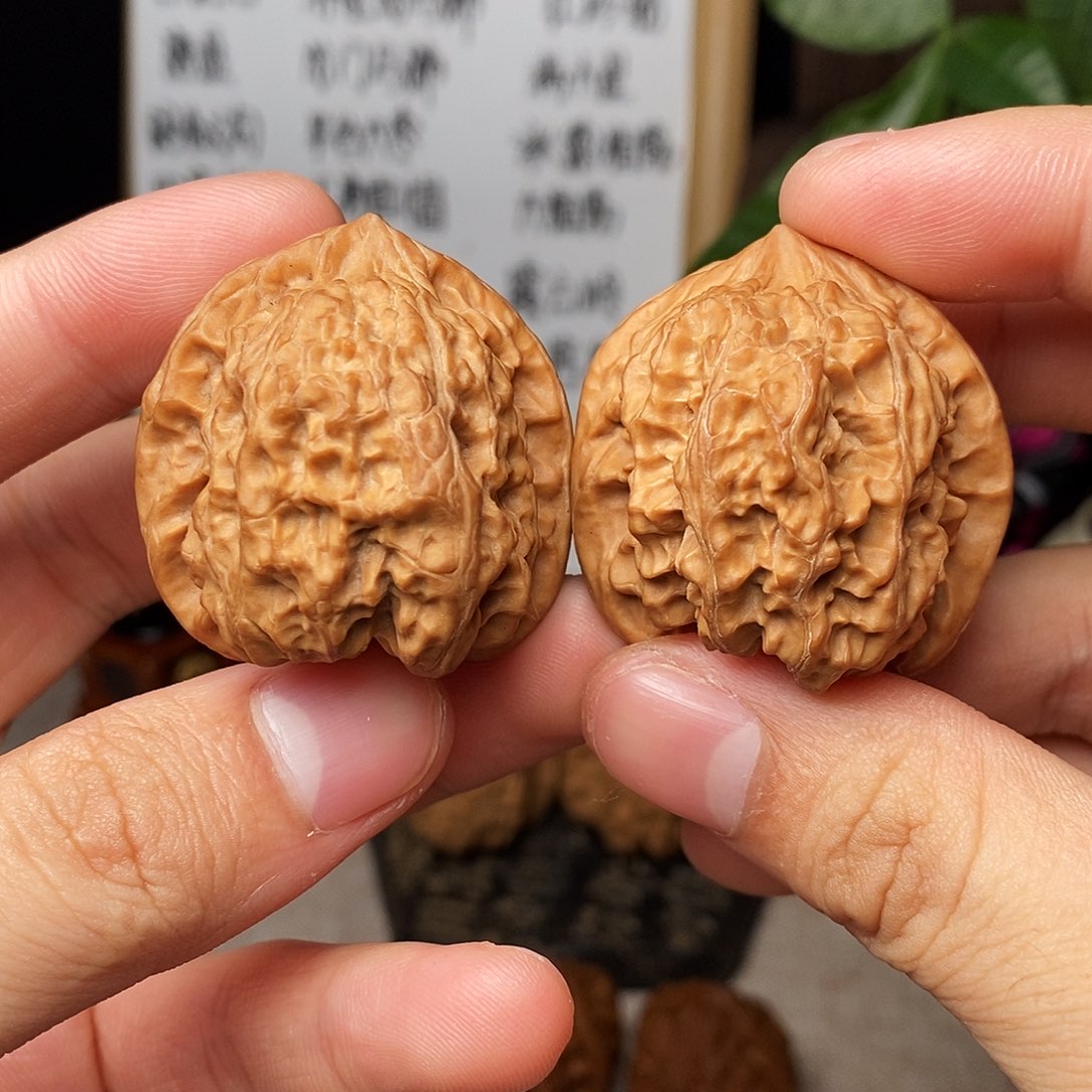 文玩核桃吊坠龙门马蹄