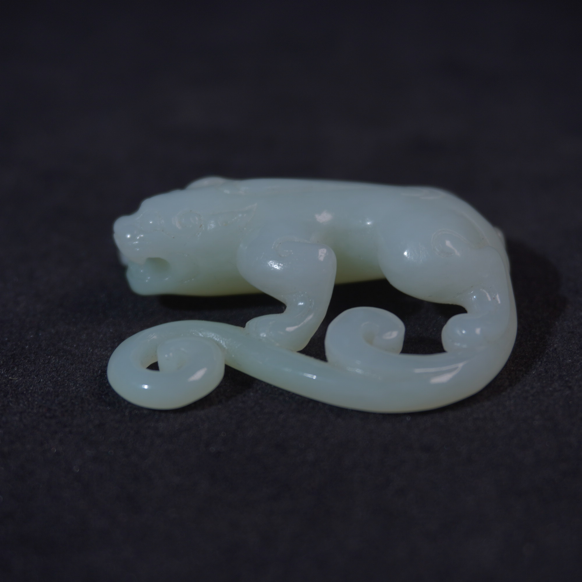 19O39 清 和田玉摆件