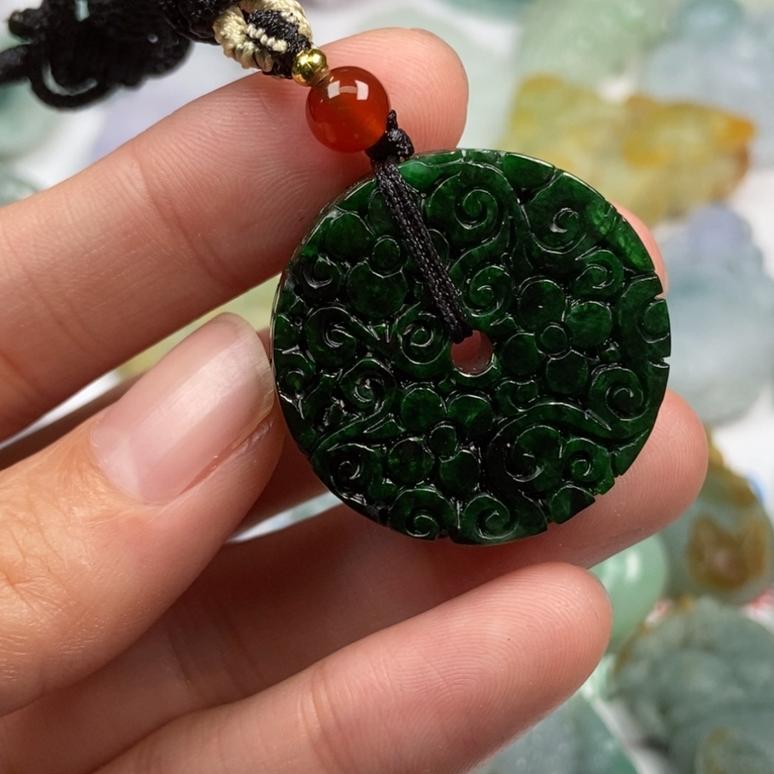 翡翠未镶嵌颈饰翡翠