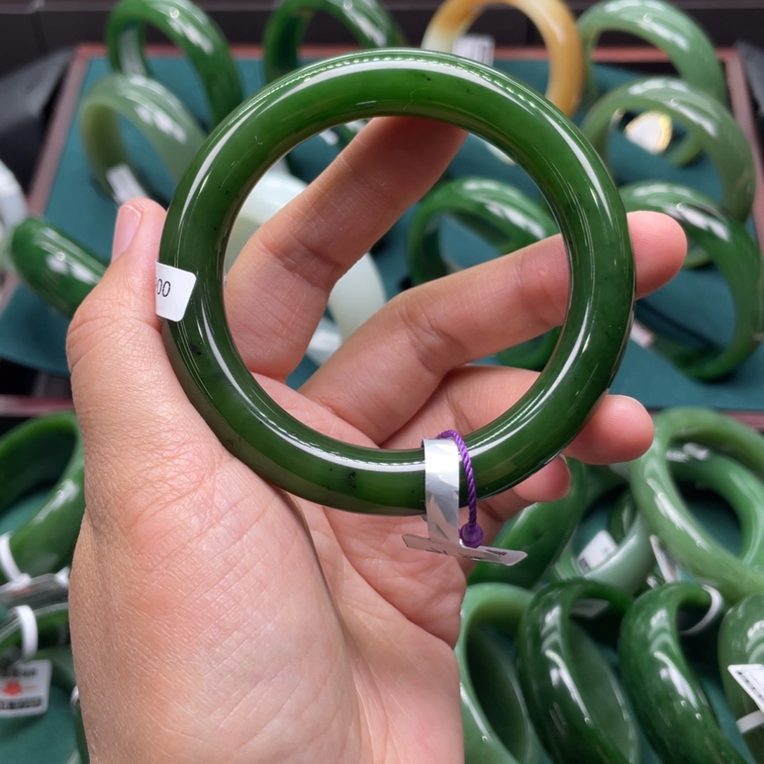 和田玉（碧玉）未镶嵌手镯5657