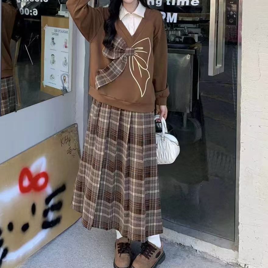 （小也）秋冬学院风套装立体蝴蝶结假两件上衣+格子半身裙8232