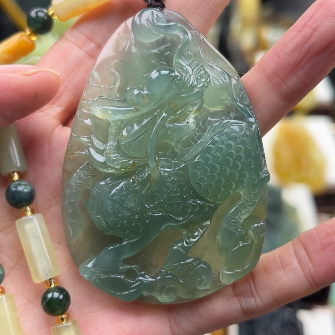 岫玉未镶嵌挂件挂件