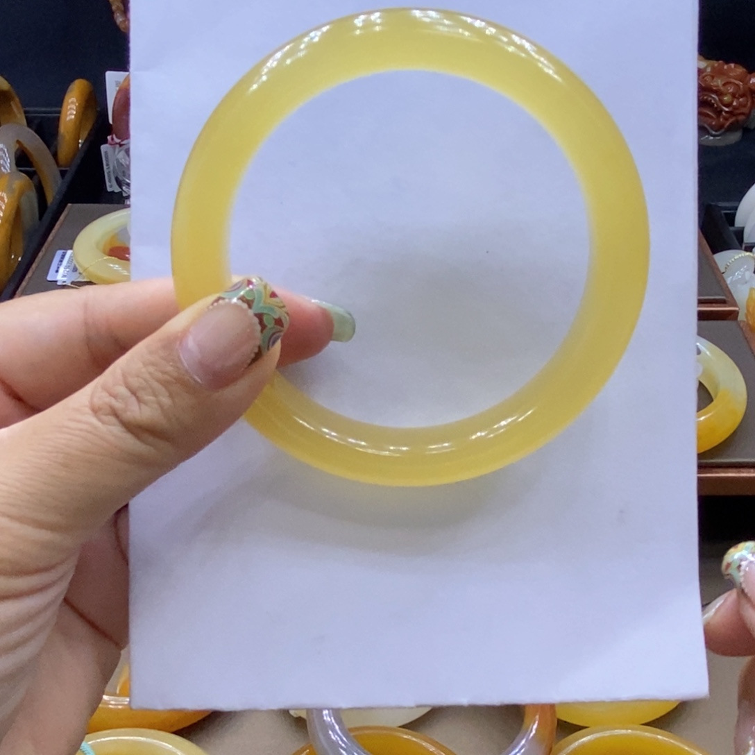 海***6石英质玉（黄龙玉）未镶嵌手镯H