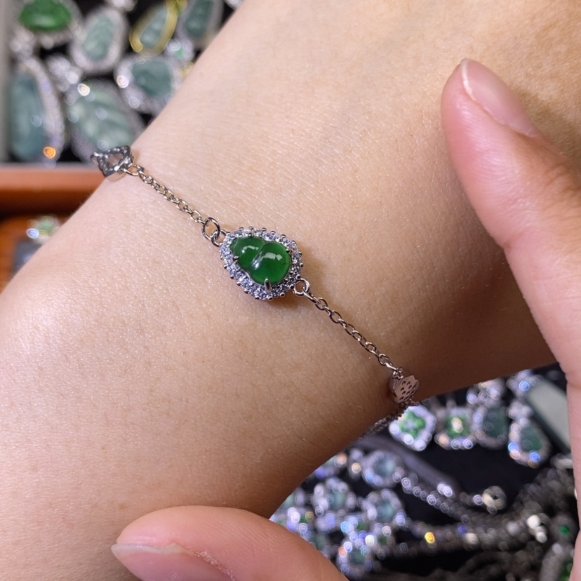 【闪购商品】翡翠未镶嵌颈饰天然