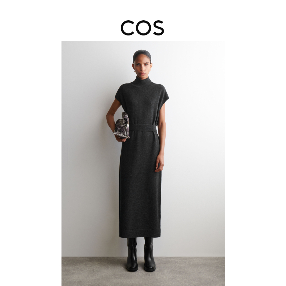 COS女装 美利奴羊毛烟囱领连衣裙黑色2025冬季新品1317130001