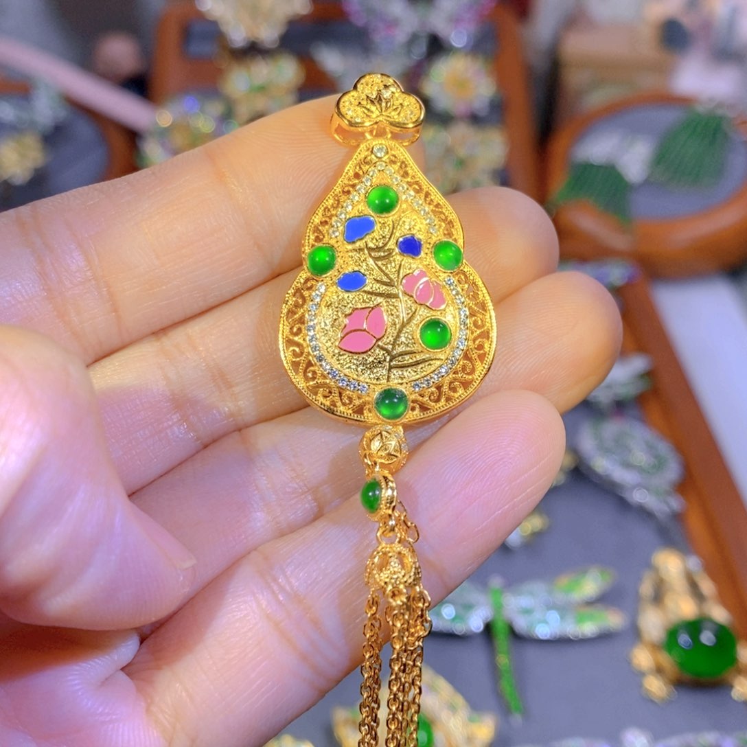 颈饰银S925镶嵌翡翠