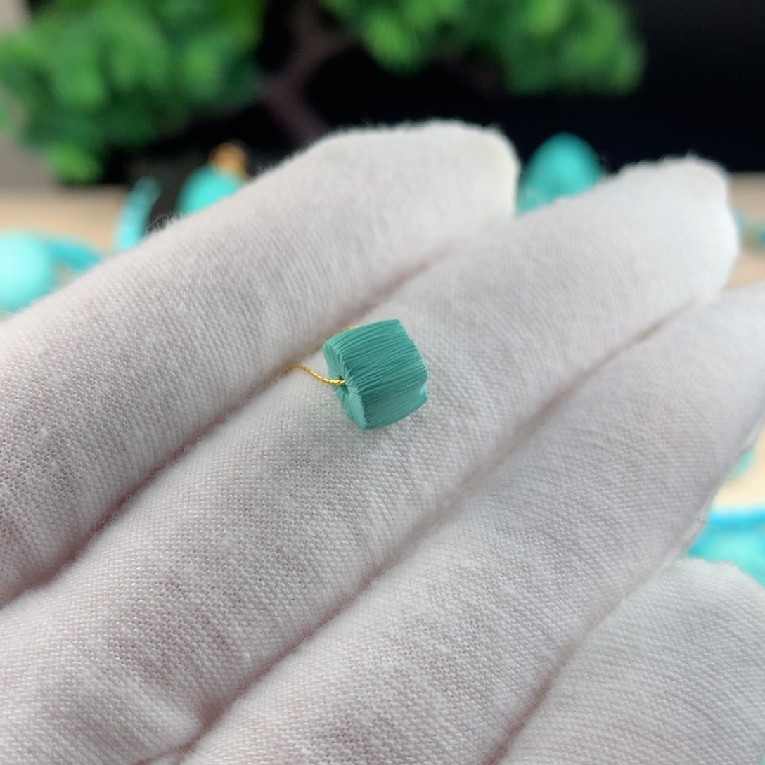 【闪购商品】绿松石拉丝珠卡8.5未镶嵌