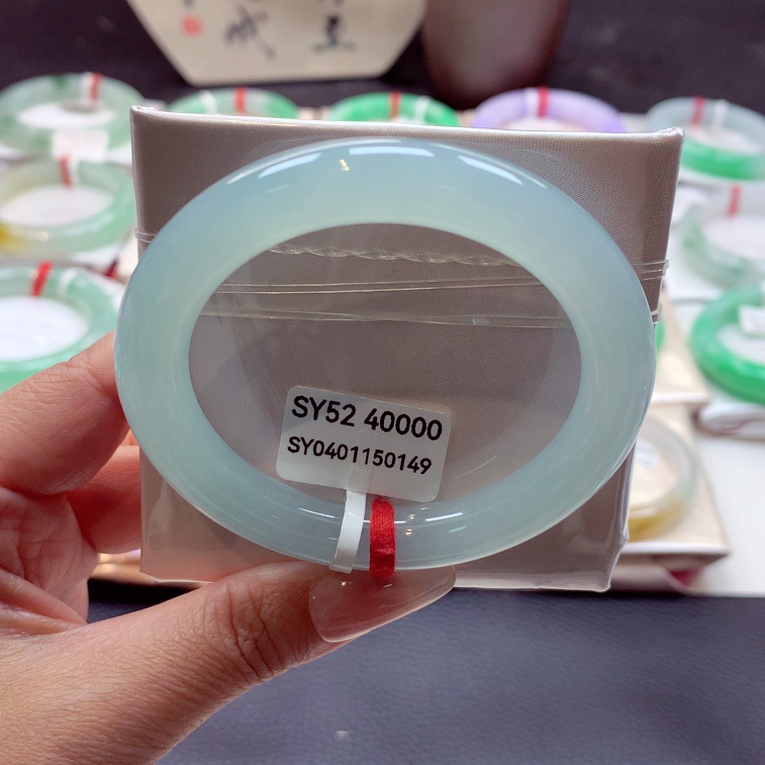 翡翠手镯未镶嵌圆条52.6（33号）89