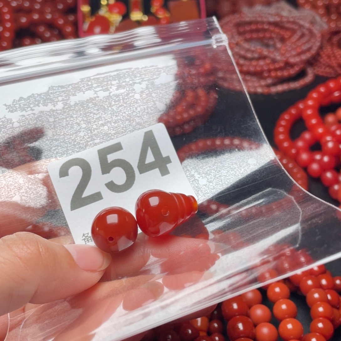 ****升南红玛瑙未镶嵌手链