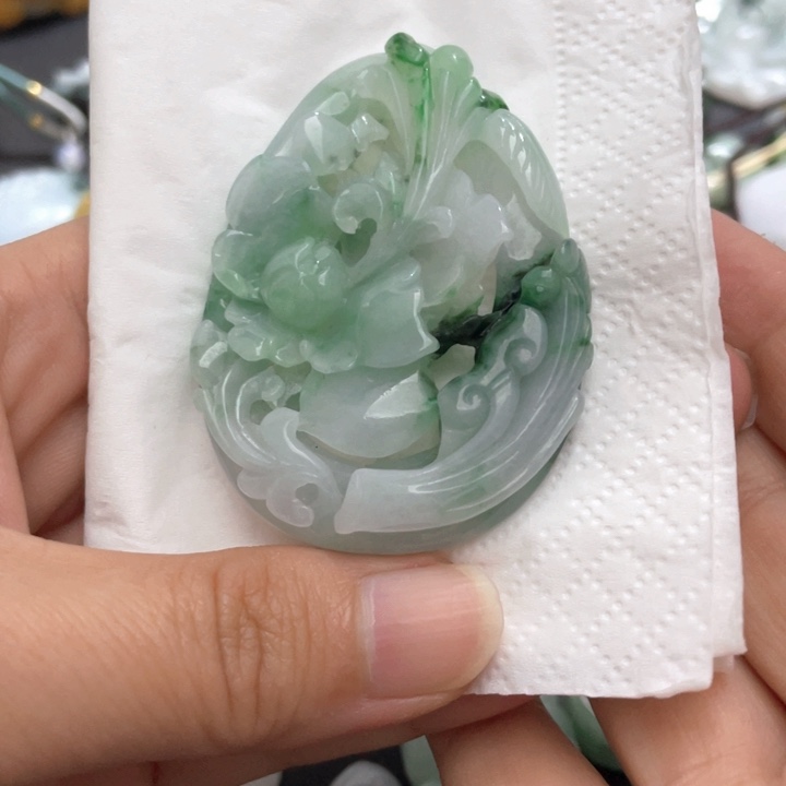 【闪购商品】翡翠颈饰未镶嵌天然翡翠