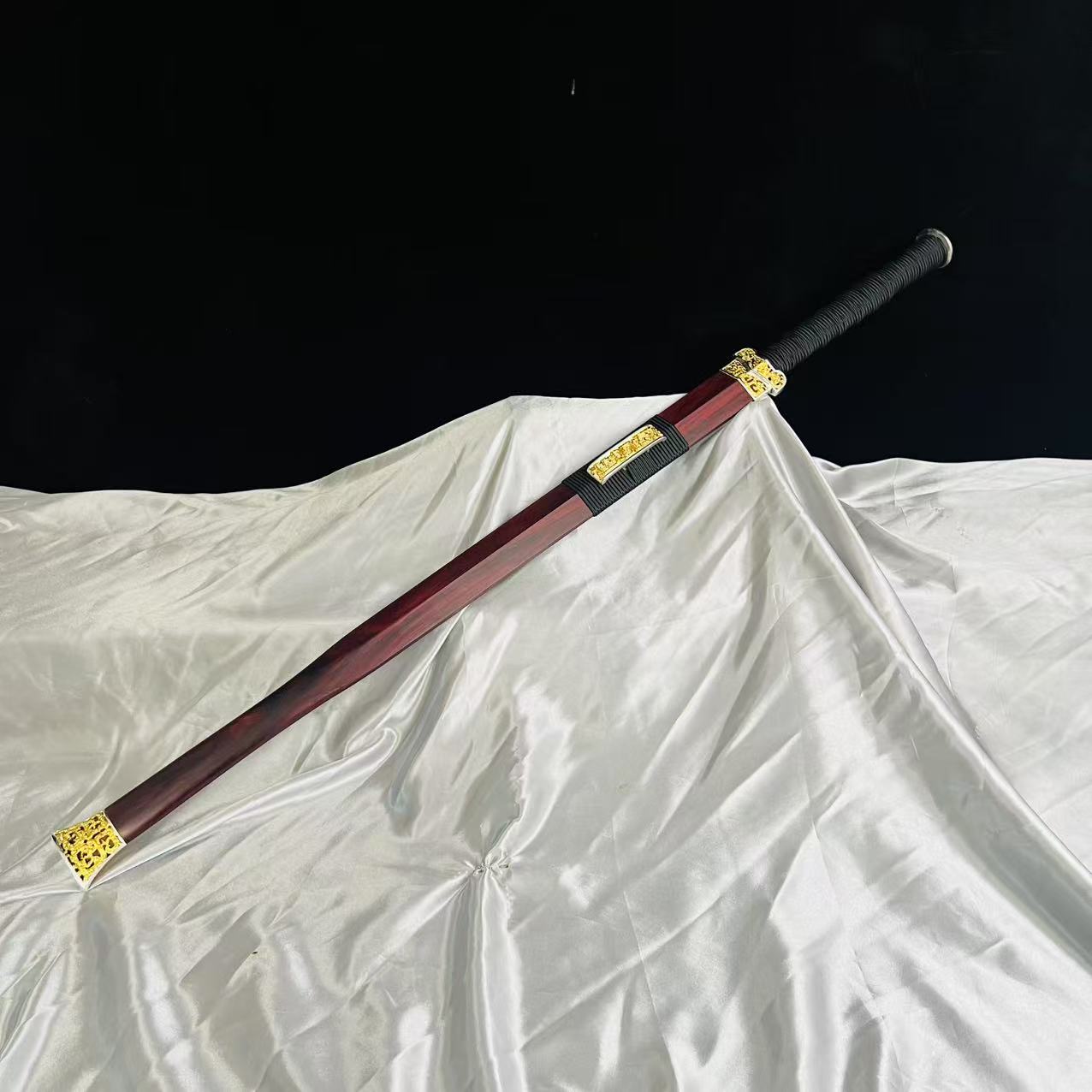 龙泉汉剑鎏金鎏银装陨铁山水纹紫檀八面汉剑未开刃收藏