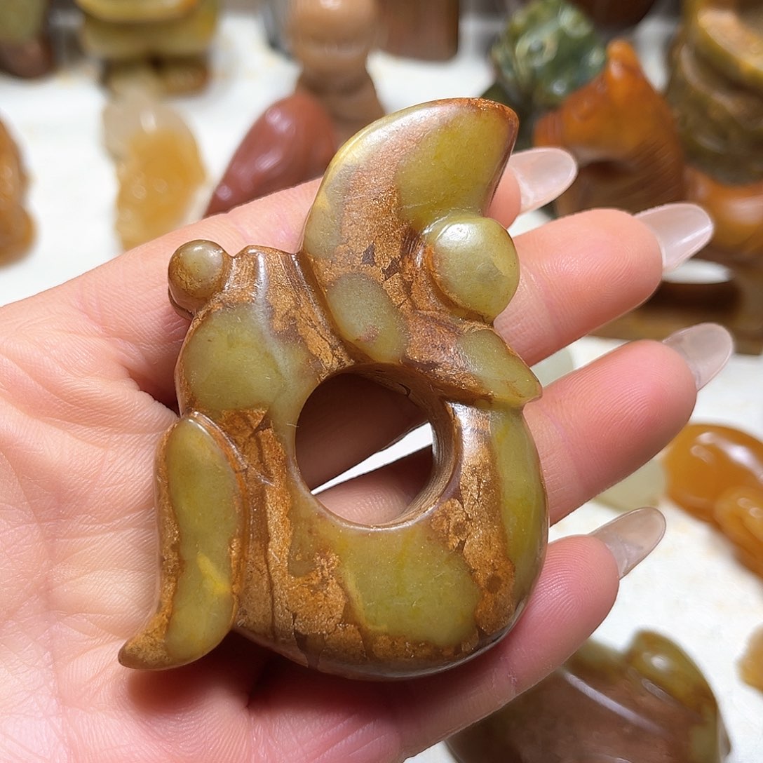 白玉菩提吊坠白玉菩提吊坠