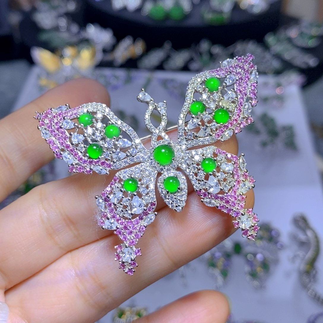 翡翠颈饰银S925镶嵌天然翡翠