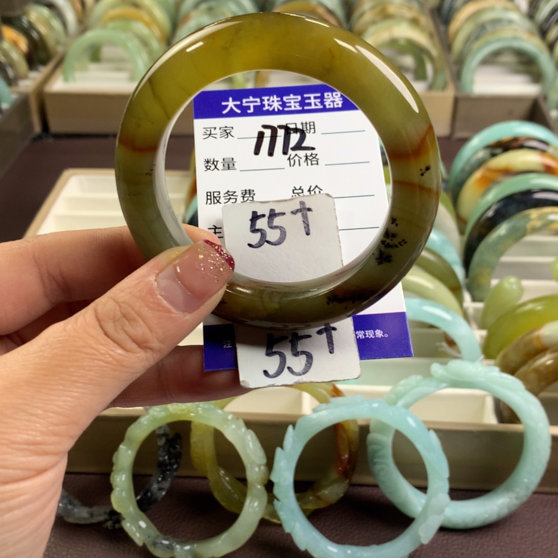 蛇纹石玉手镯未镶嵌1772