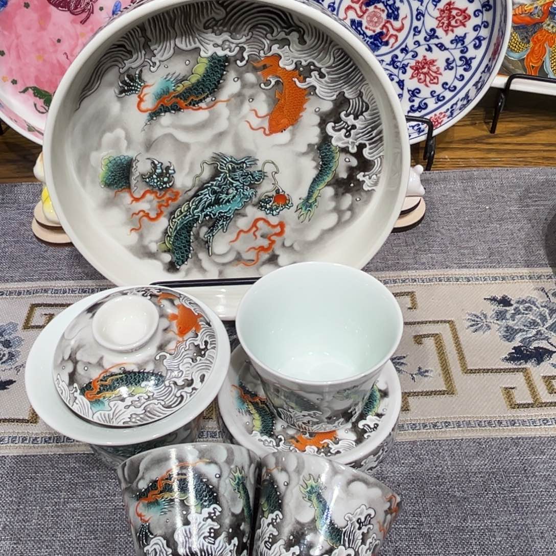 景德镇陶瓷学院等多个高校建立合作