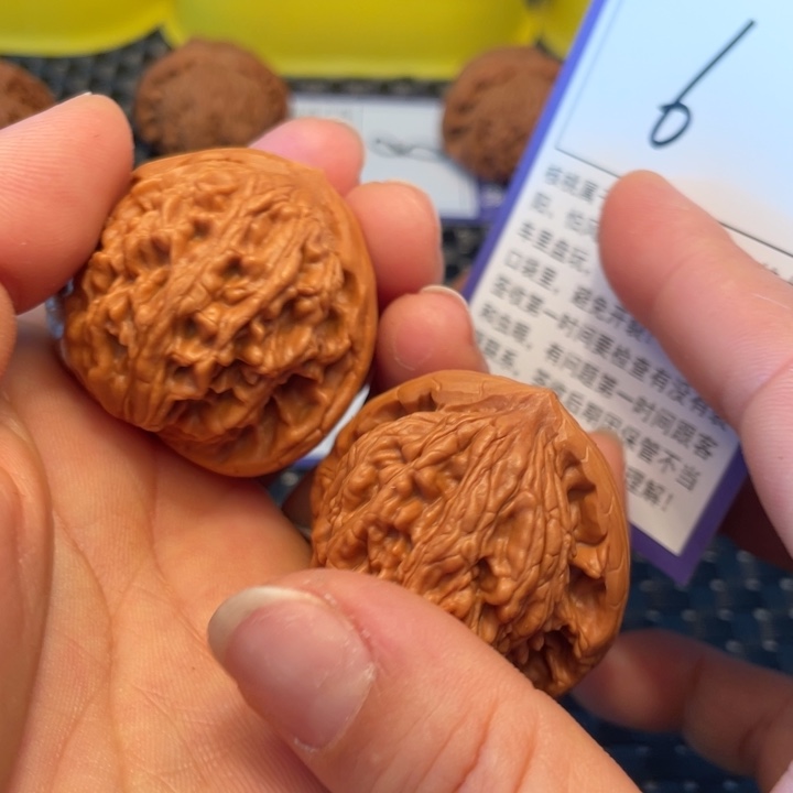 桃核把件武****晏40虎头6。。。。。。。。