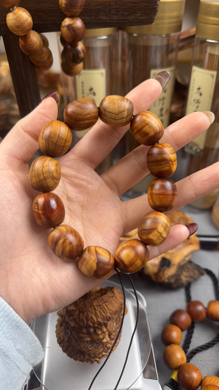 太行崖柏，闪电纹18科颗