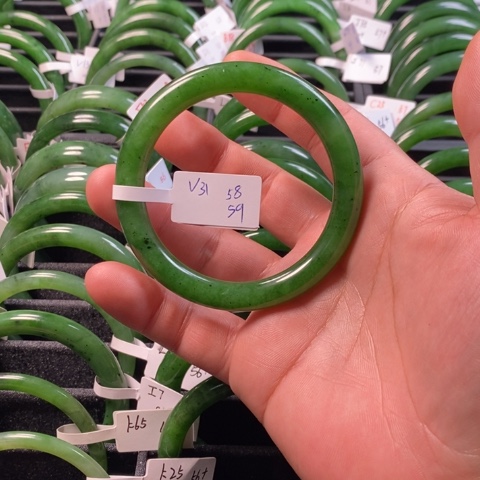 和田玉（碧玉）手镯未镶嵌韩*