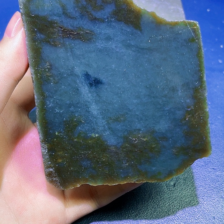 自***，未镶嵌和田玉（糖玉）珠宝半成品