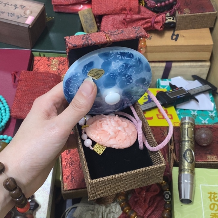 摆件中古工艺品一件