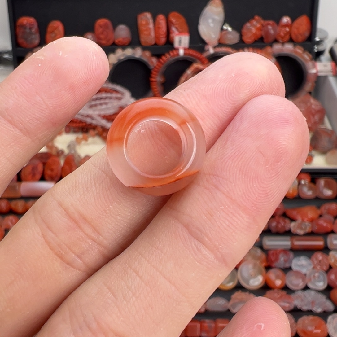 南红玛瑙未镶嵌颈饰跑环内径9mm