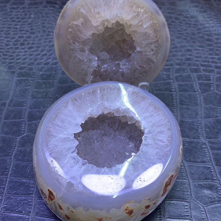 水晶福利白牙盆未镶嵌