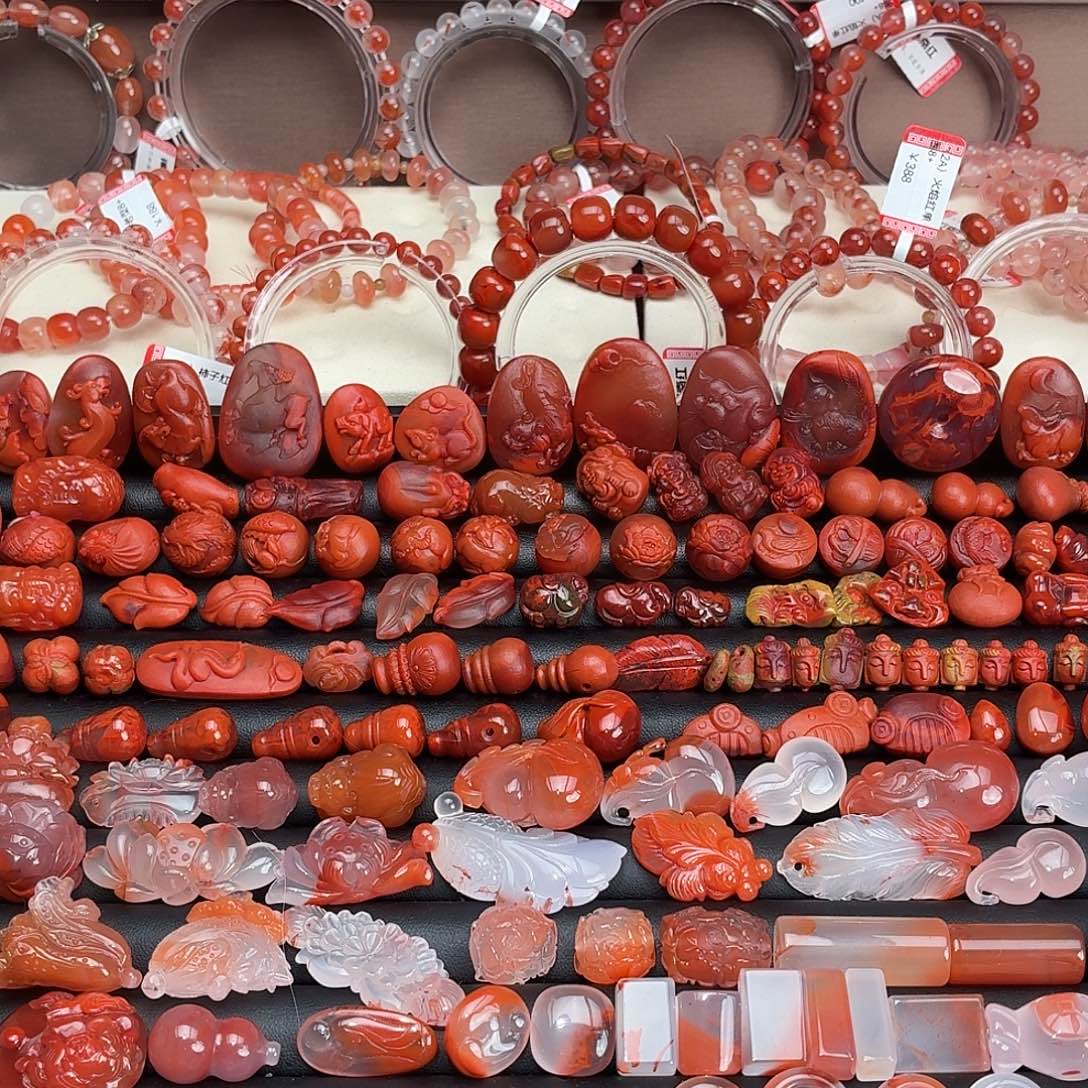 ****D南红玛瑙未镶嵌颈饰40