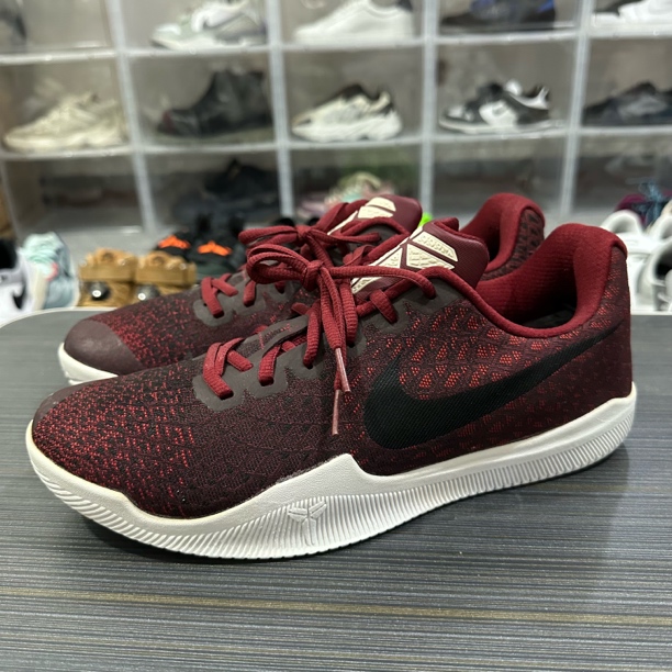 95新 maje 44码/科比曼巴精神织物 复古篮球鞋 红白 国内版