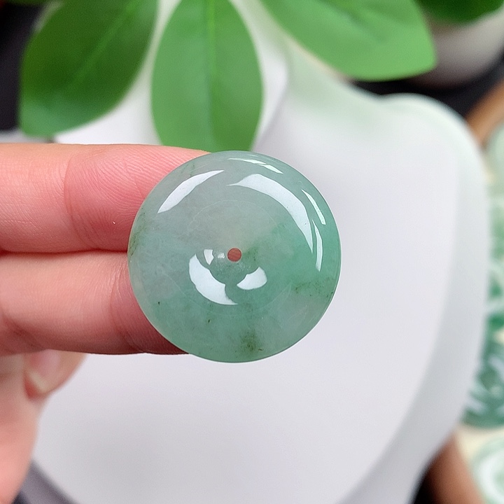 颈饰未镶嵌翡翠平安扣 24.5x5.9mm
