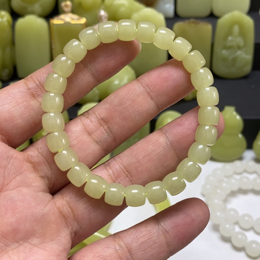 未镶嵌手链和田玉（黄玉）