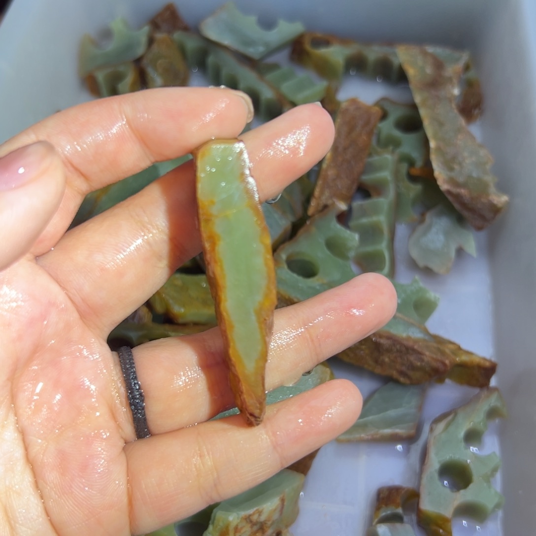 和田玉未镶嵌珠宝奇石