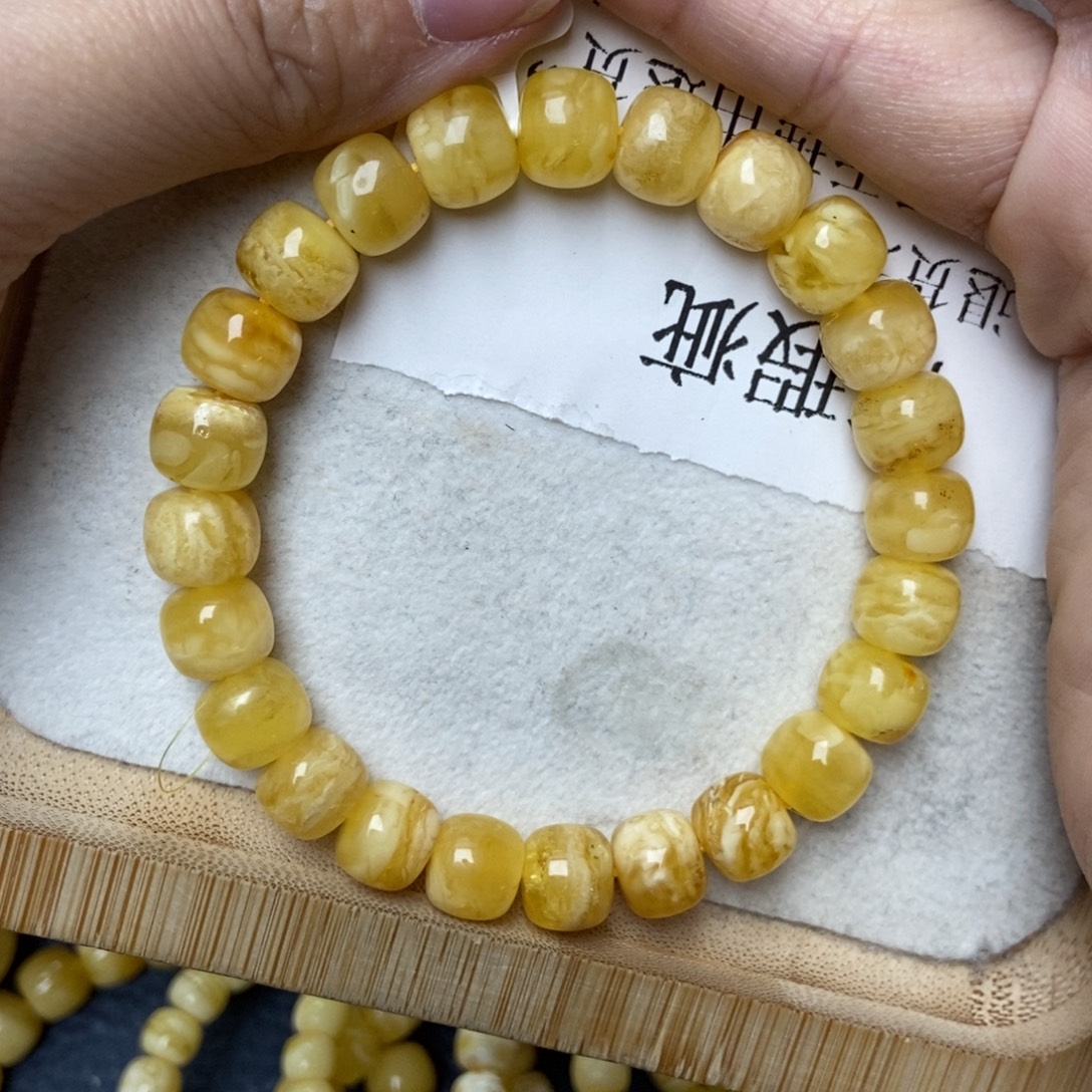 琥珀未镶嵌珠宝奇石45