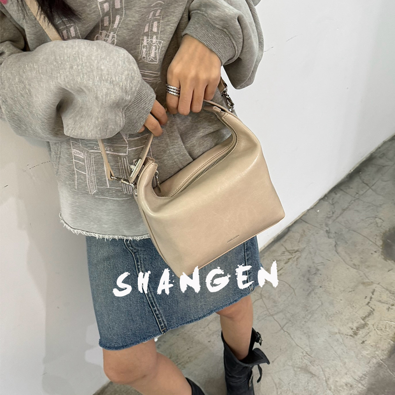 【尚恩CC】SK-92609-燕麦-21*10*23轻奢时尚女士新款手提斜挎包