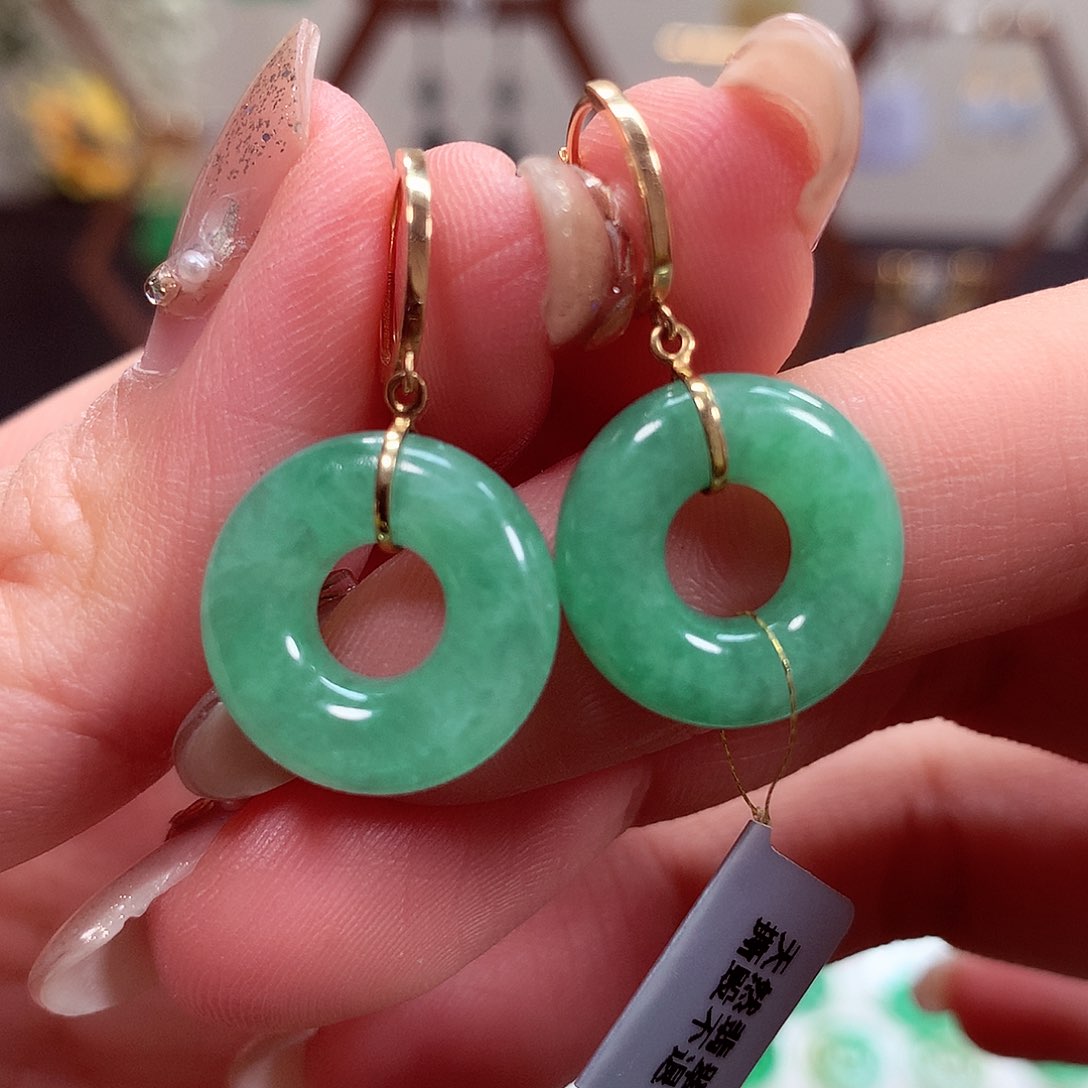 翡翠耳饰18K金镶嵌天然翡翠