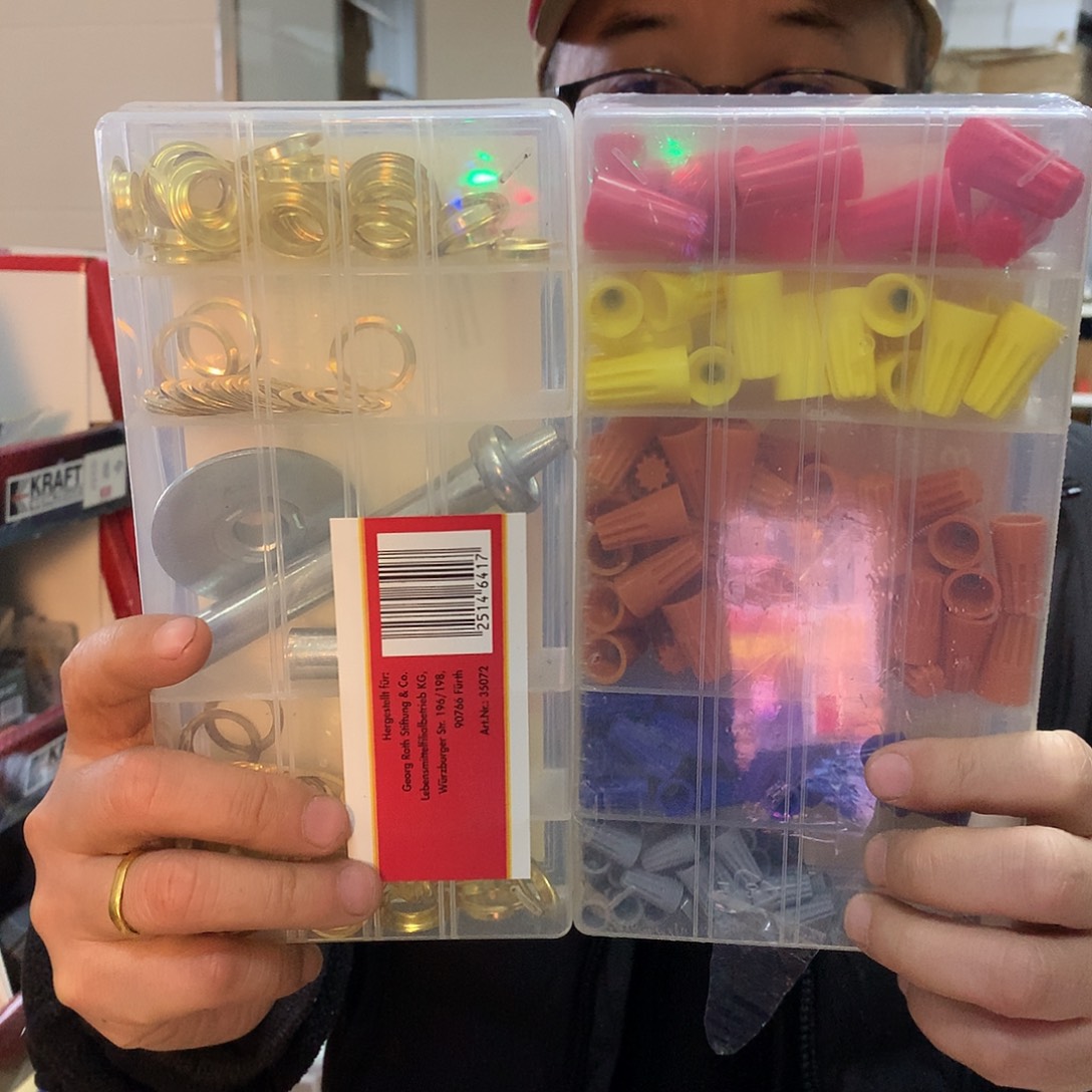 80号工具配件两盒