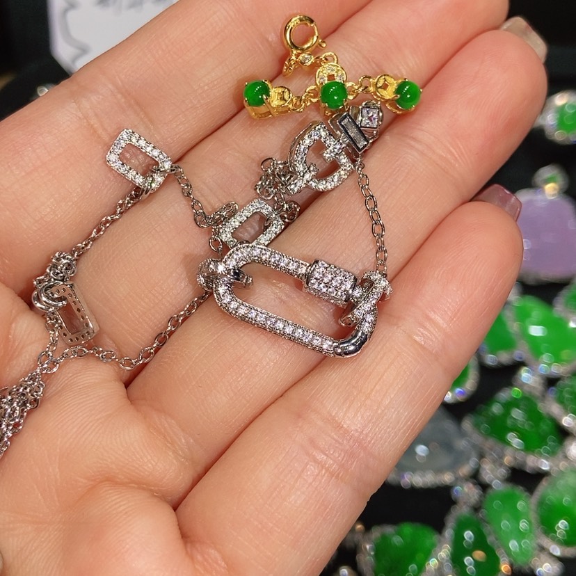 【闪购商品】翡翠颈饰未镶嵌天然翡翠