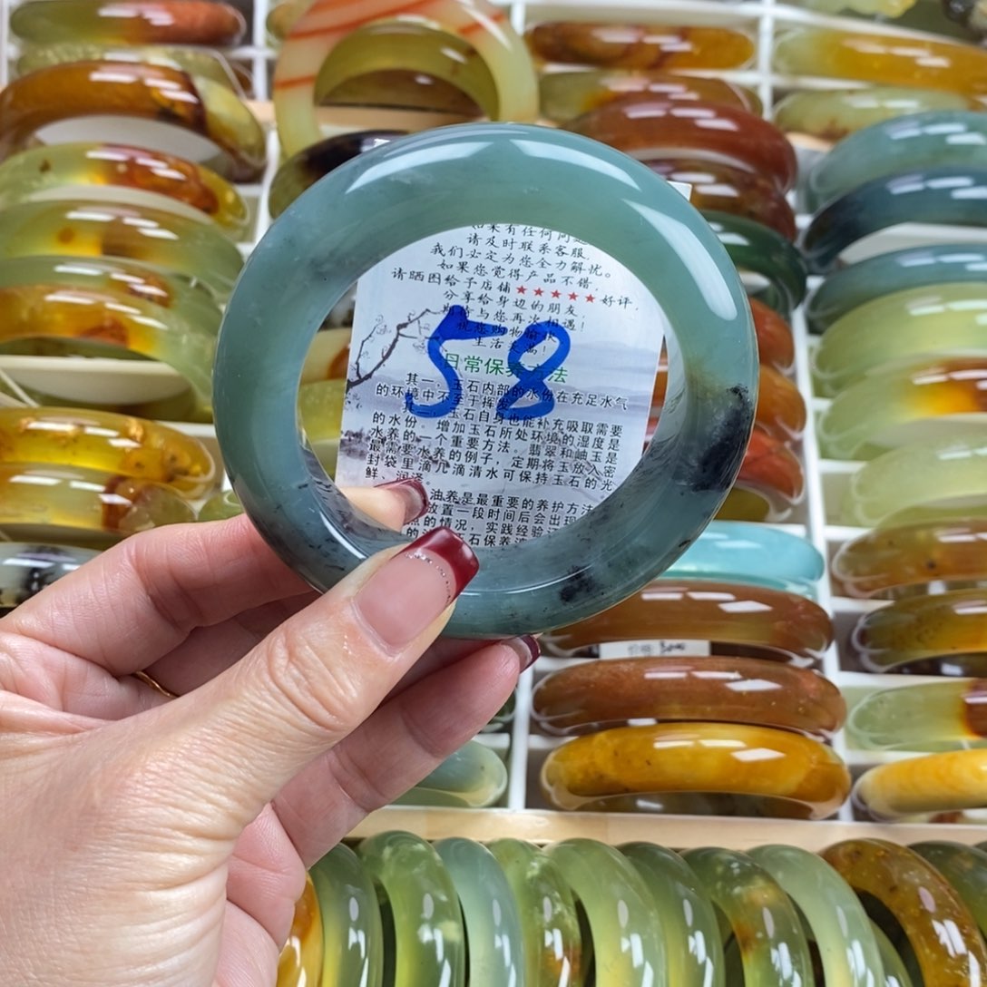 未镶嵌蛇纹石玉手镯