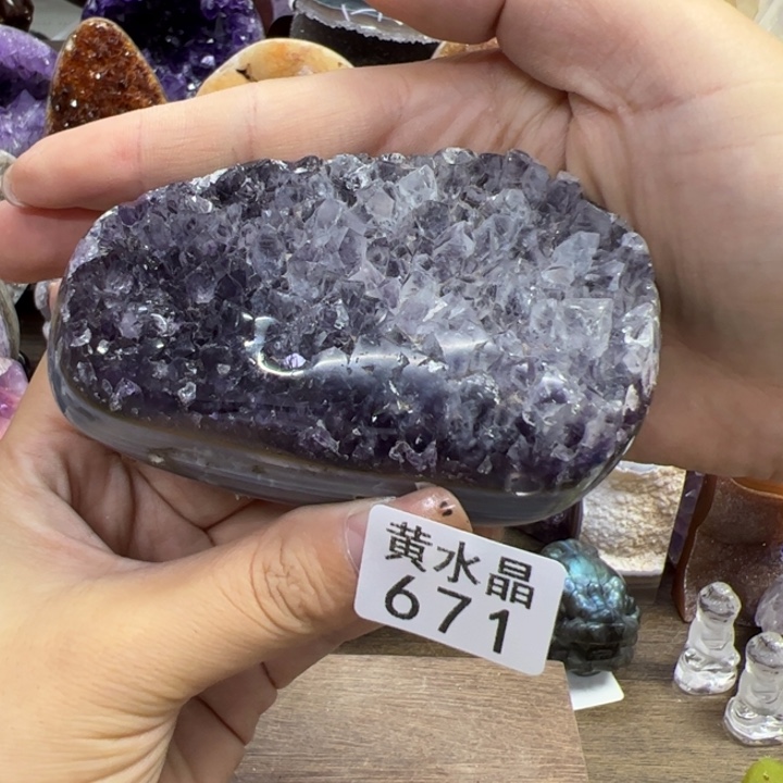 未镶嵌水晶大型摆件（非配饰）671