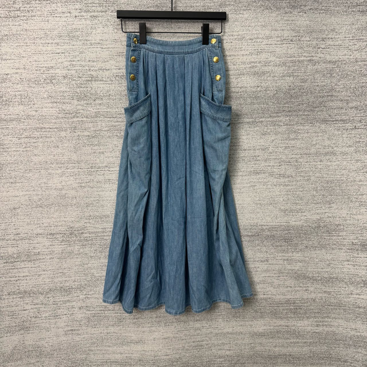 99新 Celine/思琳 A100178/凯旋门金扣大口袋牛仔半身裙/25码