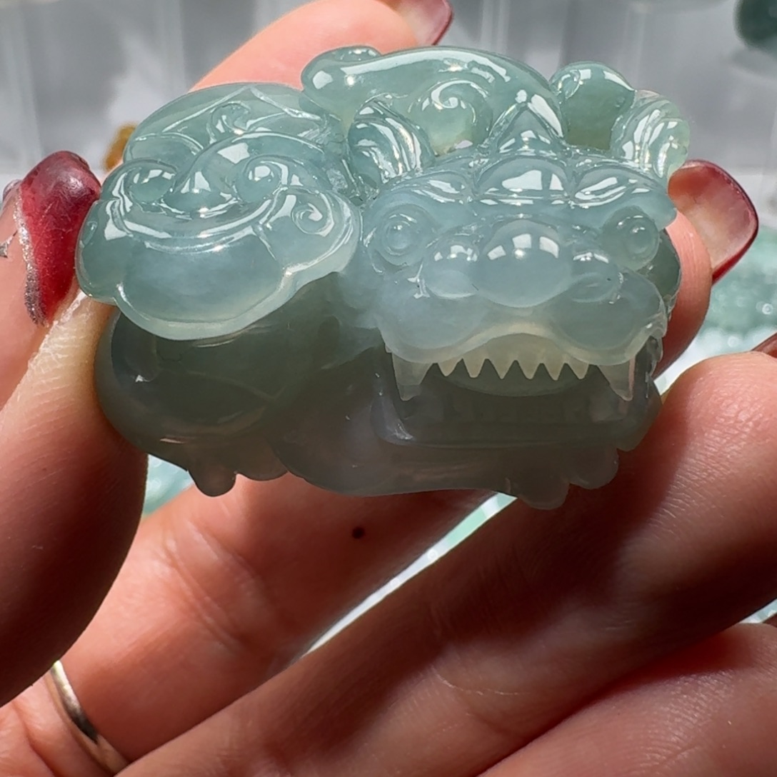 定制翡翠未镶嵌云**里貔貅