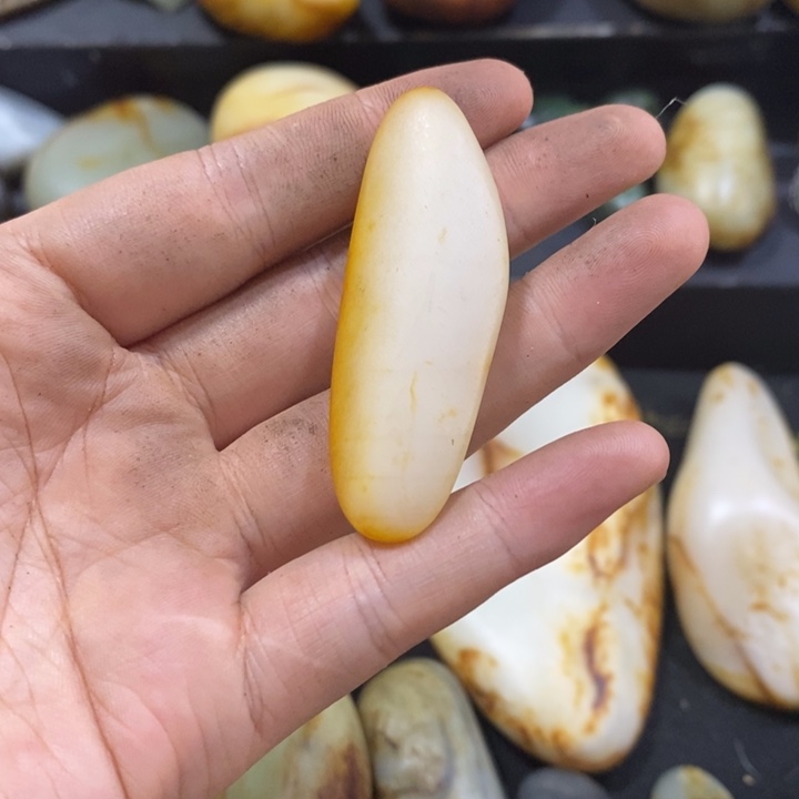 和田玉（糖玉）未镶嵌挂件