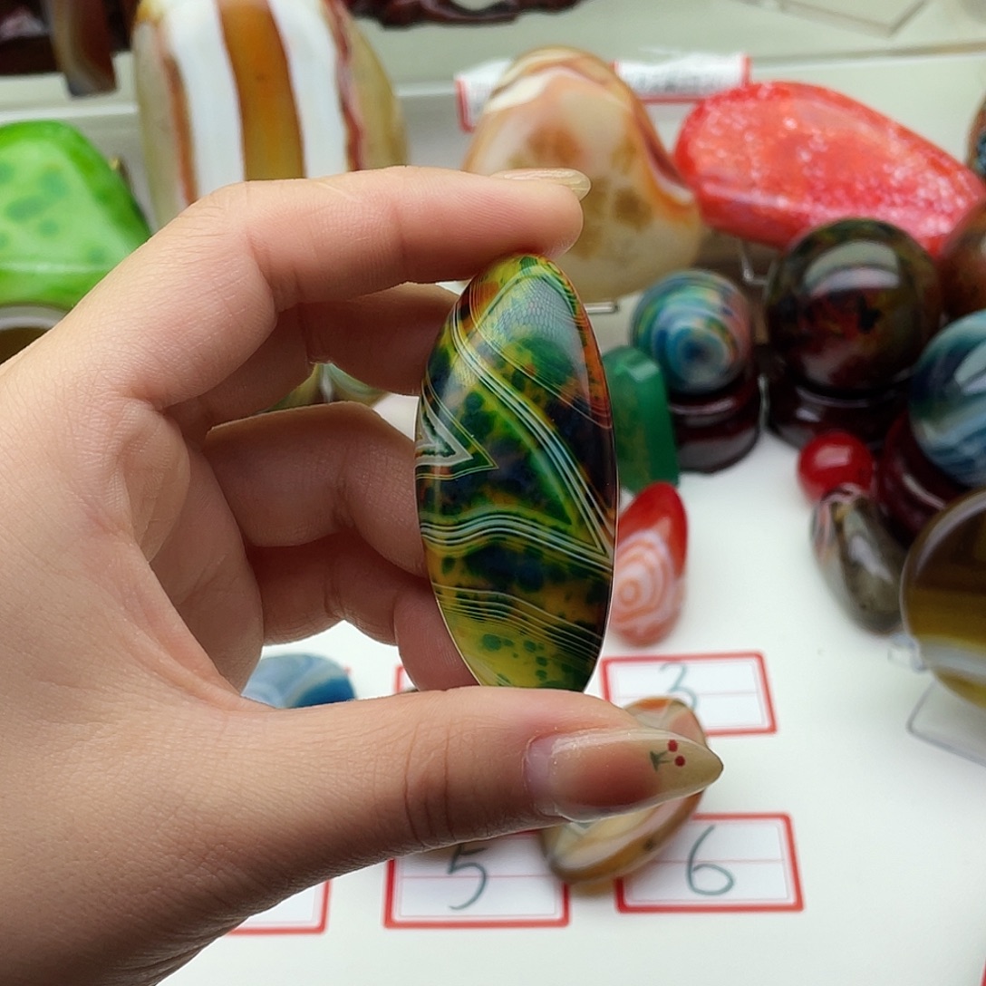 玛瑙/玉髓未镶嵌颈饰