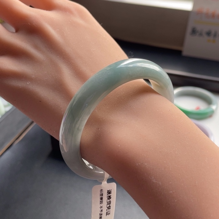 翡翠未镶嵌手镯04