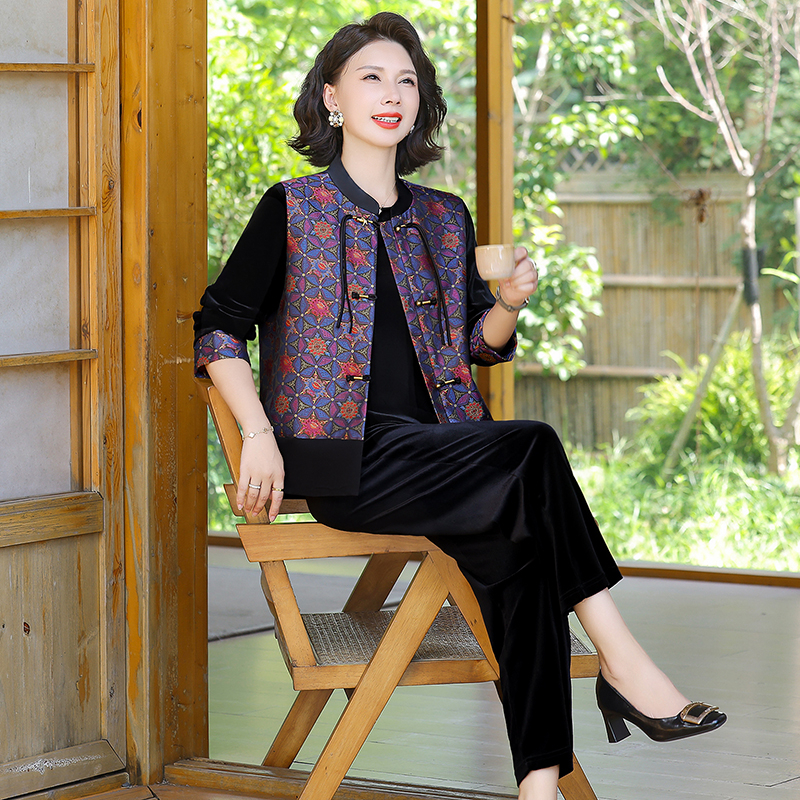 贵气丝绒国风套装遮肉妈妈秋装新款洋气长袖中老年气质二件套宽松
