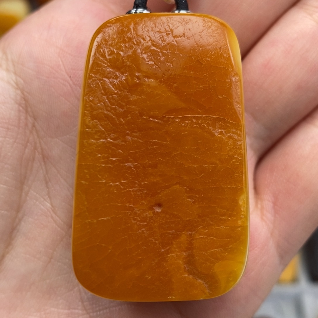 琥珀吊坠(赠链)未镶嵌